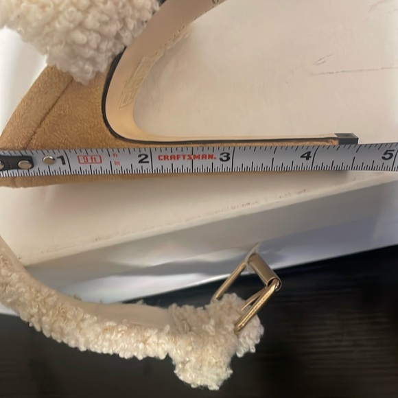 GOOD AMERICAN Sherpa Strappy Heels - Picture 13 of 13